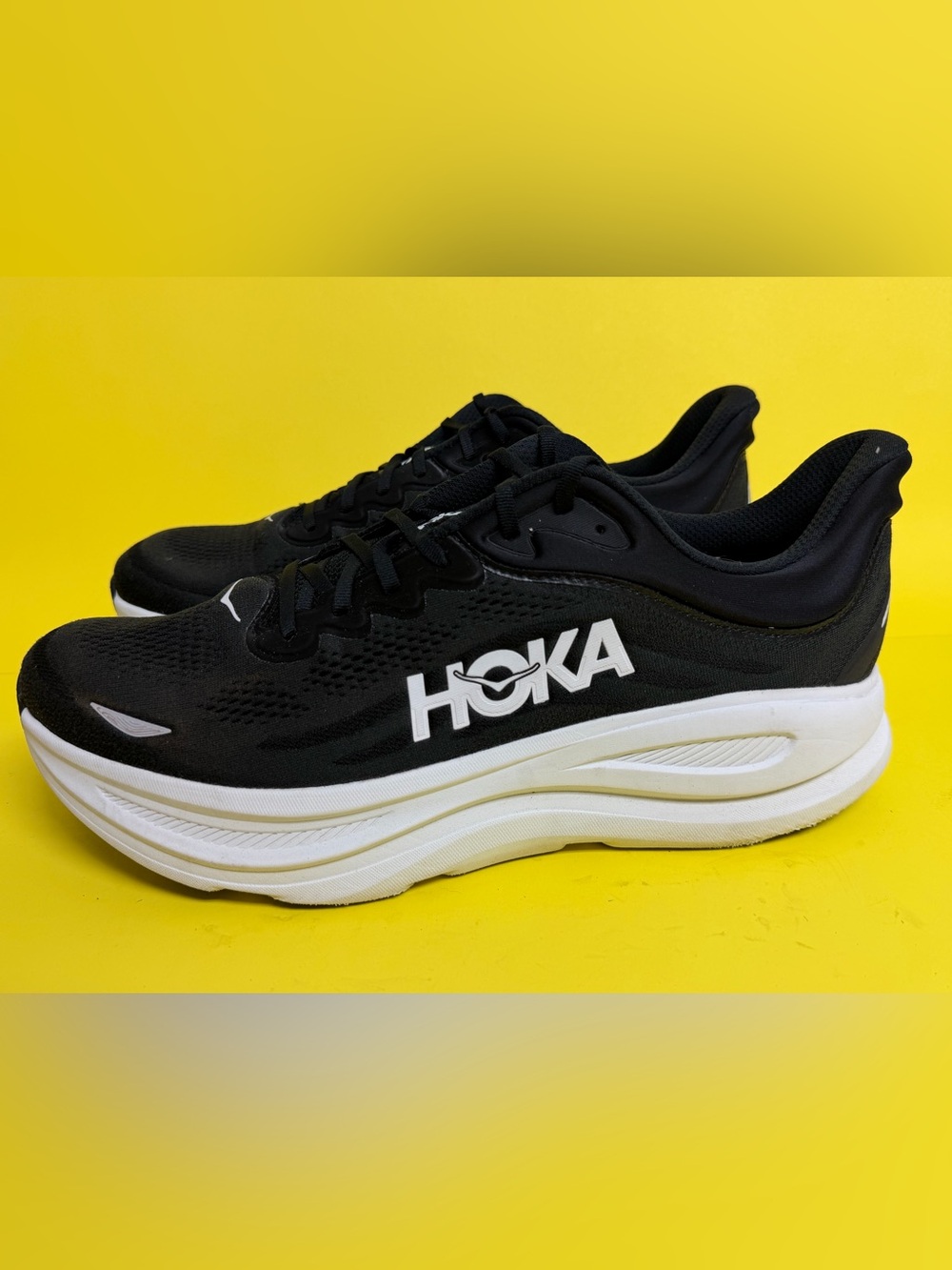 HOKA Bondi 9 Men’s Size 15D Black/White Running Shoes BARELY WORN